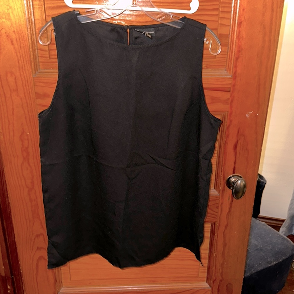 Adrienne Vittadini Black classy sleeveless blouse, sleek gold button closure